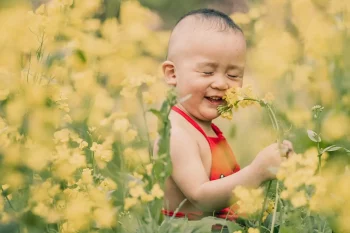child 7070570 1280